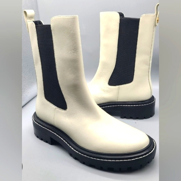 Tory Burch Benton Womens Chelsea Boots /off White Color.